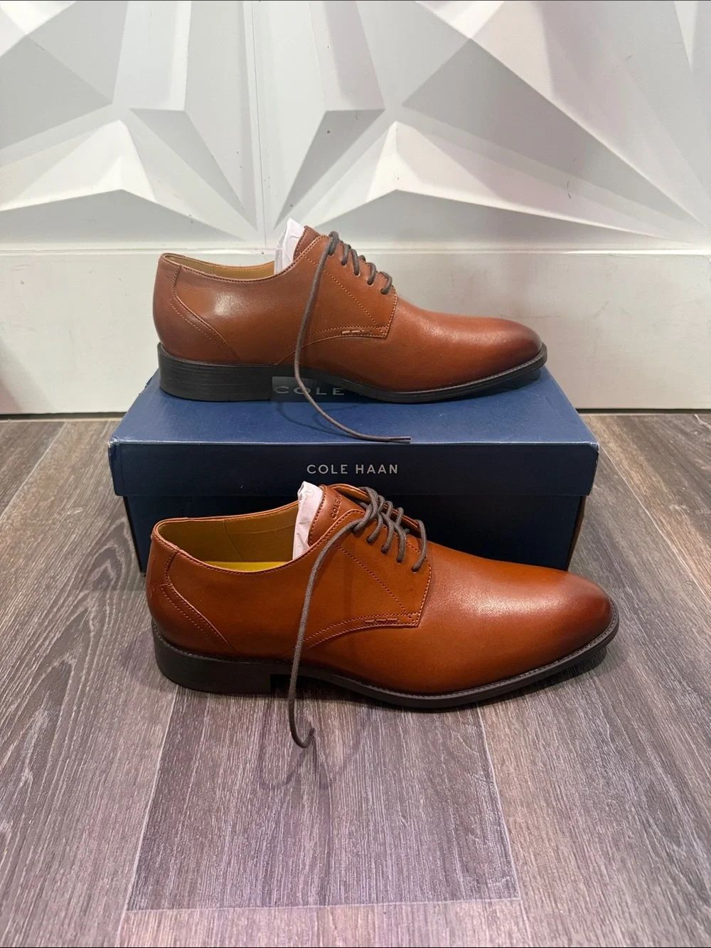 Cole Haan Men’s Hawthorne plain toe Oxford in British tan • Sz 11.5